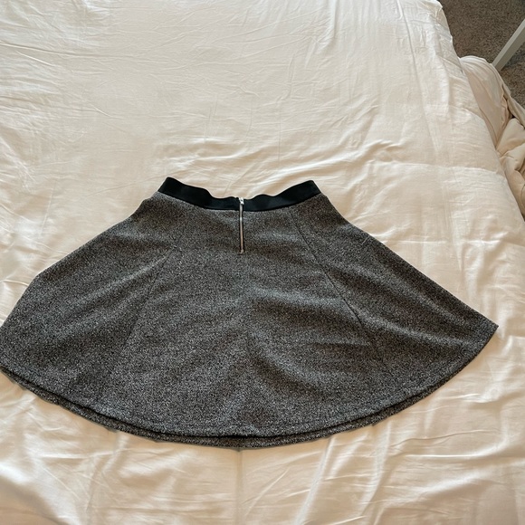 H&M tweed circle skirt - Picture 2 of 3